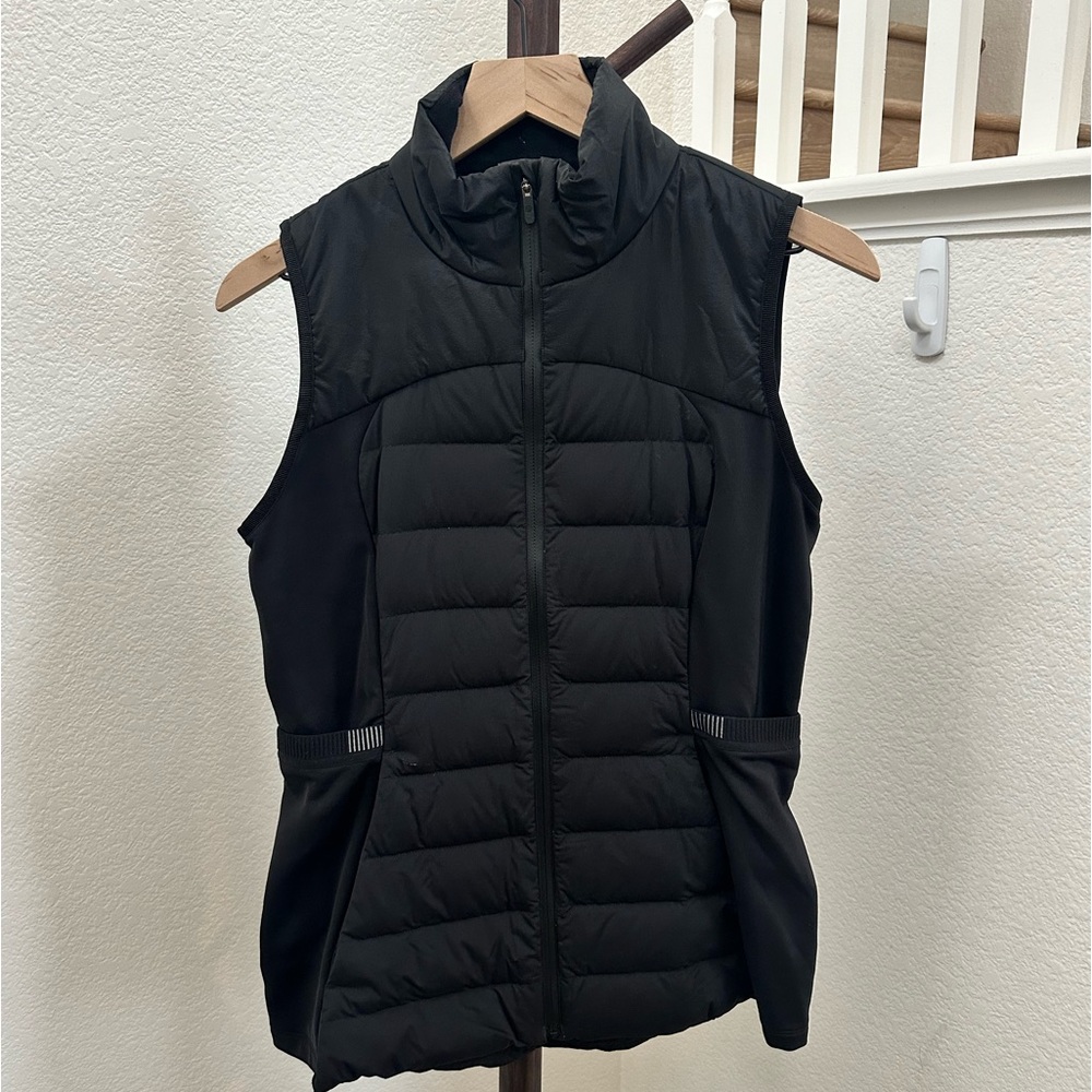 Lululemon Down For It All Vest Black Size 8